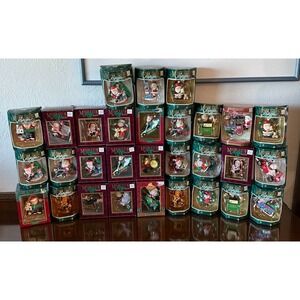 30 NEW Vintage Ornaments Mistletoe Magic Trevoc Ornaments